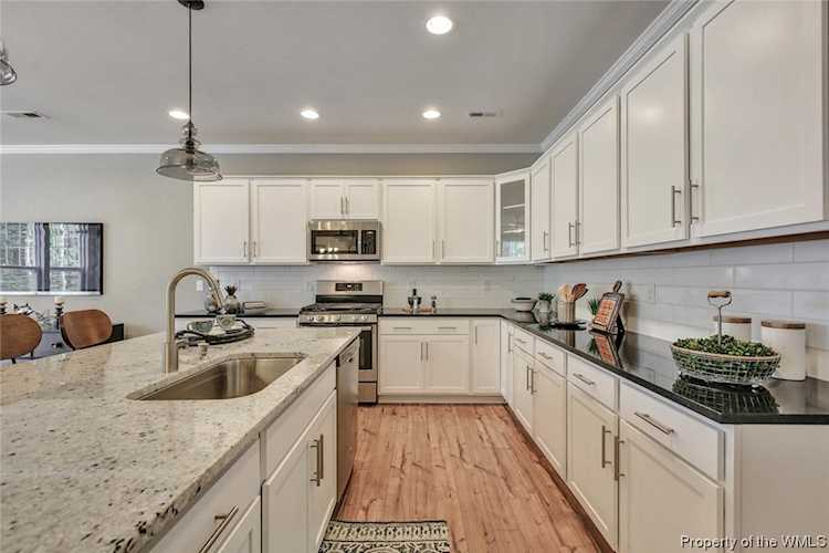 11858 Knockholt Ln New Kent, VA 23124