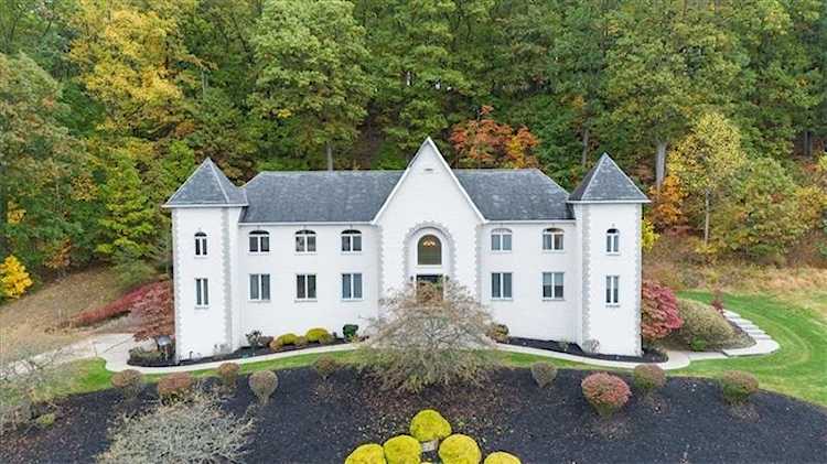 4306 Michel Ct Murrysville, PA 15668