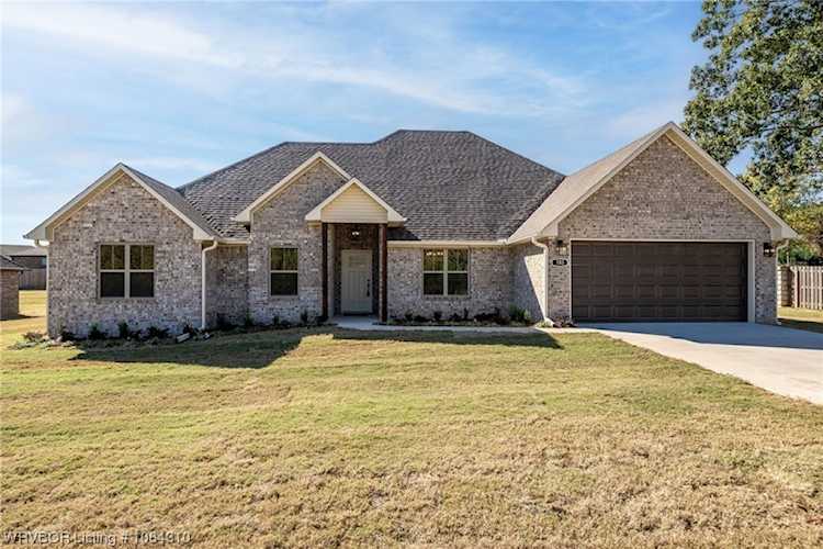 103 Brown Quail Trace Barling, AR 72923