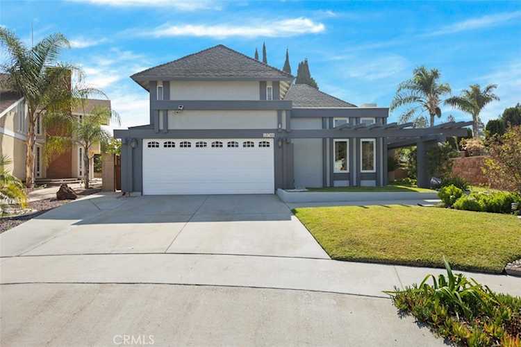 13744 Joaquin Ln Cerritos, CA 90703