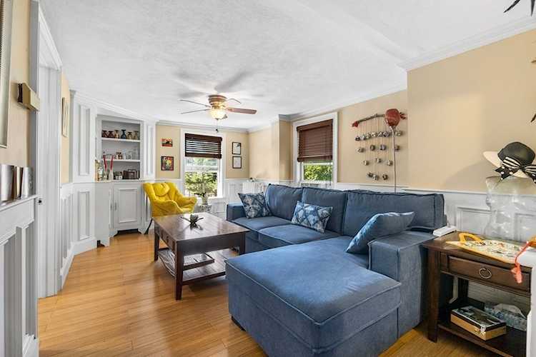 44 Cherry St #2 Swampscott, MA 01907