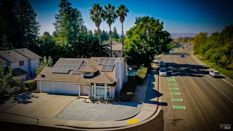 265 Ahern Lane Dixon, CA 95620