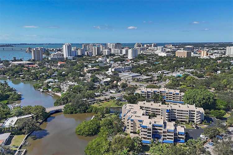 825 S Osprey Ave #206 Sarasota, FL 34236