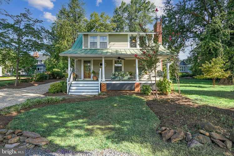 604 Martin Ave Middleburg, VA 20117