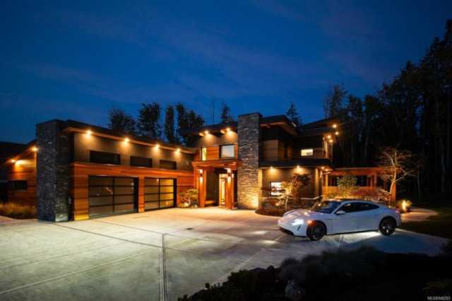 2560 Steve Ellis Rd Nanaimo, BC V9R 0J7