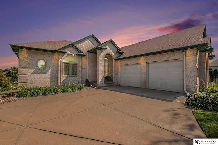 17803 Bel Air Circle Omaha, NE 68136