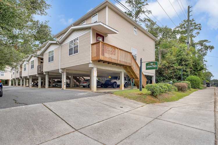 306 S Lipona Rd Tallahassee, FL 32304
