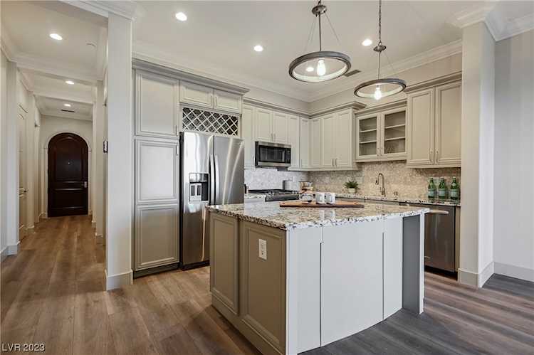 20 Via Visione #103 Henderson, NV 89011