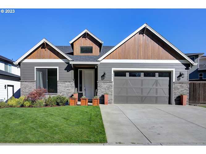 4417 SE 17th AVE Brush Prairie, WA 98606