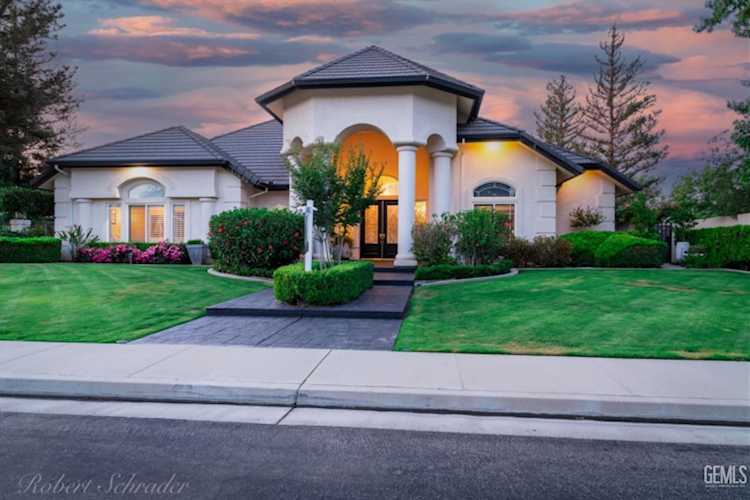 10404 Redbridge Way Bakersfield, CA 93311