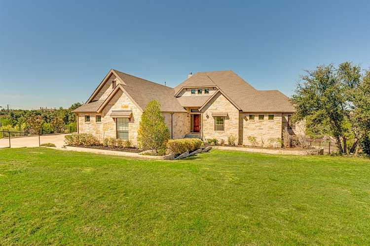 170 Hawthorne LOOP Driftwood, TX 78619