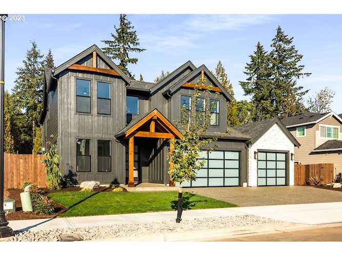 12306 NW 17th AVE Vancouver, WA 98685