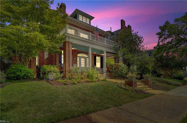 548 Mowbray Arch Norfolk, VA 23507