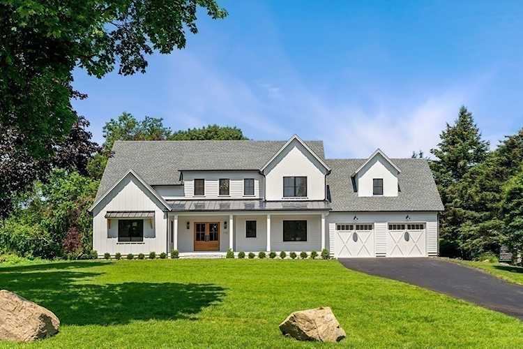 112 Middle Rd Newbury, MA 01951