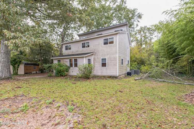 327 Manteo Trl Edenton, NC 27932