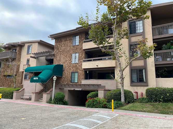 8870 Villa La Jolla Drive #210 La Jolla, CA 92037