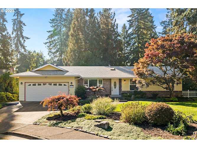 4740 Lamont CT Lake Oswego, OR 97035