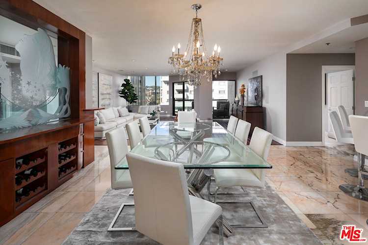 10724 Wilshire Blvd #905 Los Angeles, CA 90024