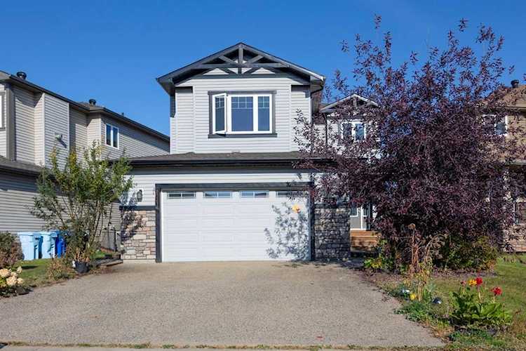 152 Snowy Owl Way Fort McMurray, AB T9K 0