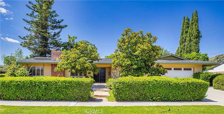 1547 Warwick Thousand Oaks, CA 91360