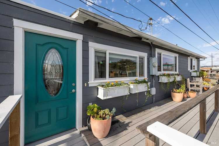 52 Greenbrae Boardwalk Greenbrae, CA 94904