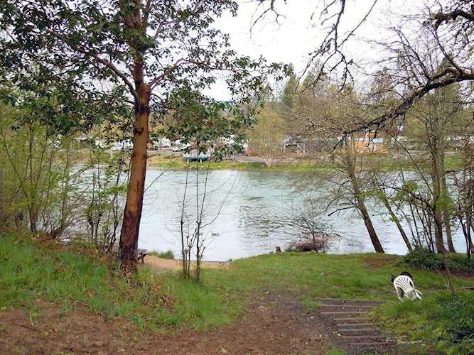 0 Tamarack St Shady Cove, OR 97539