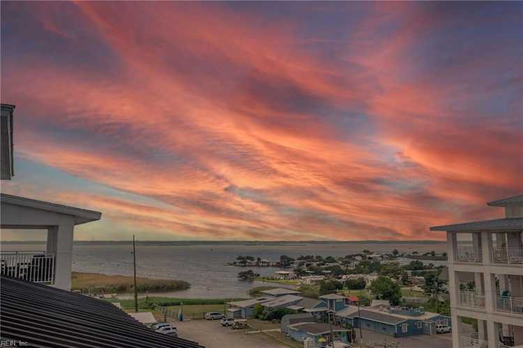3738 Sandpiper Rd #437B Virginia Beach, VA 23456