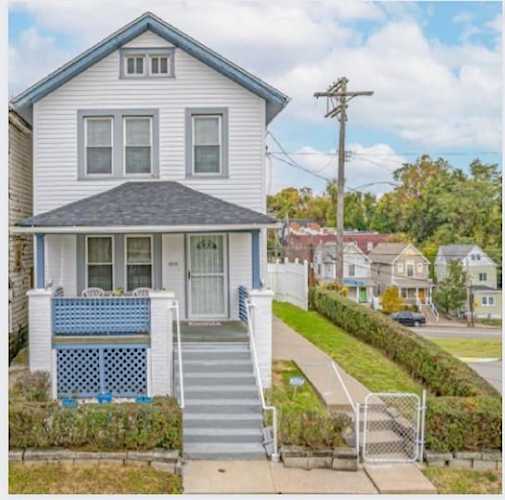 2539 Mahon St Pittsburgh, PA 15219