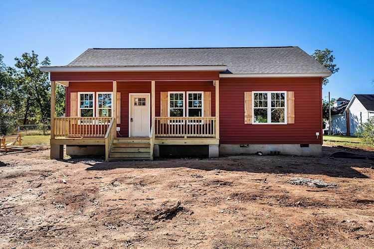 405 W Martin Street Benson, NC 27504