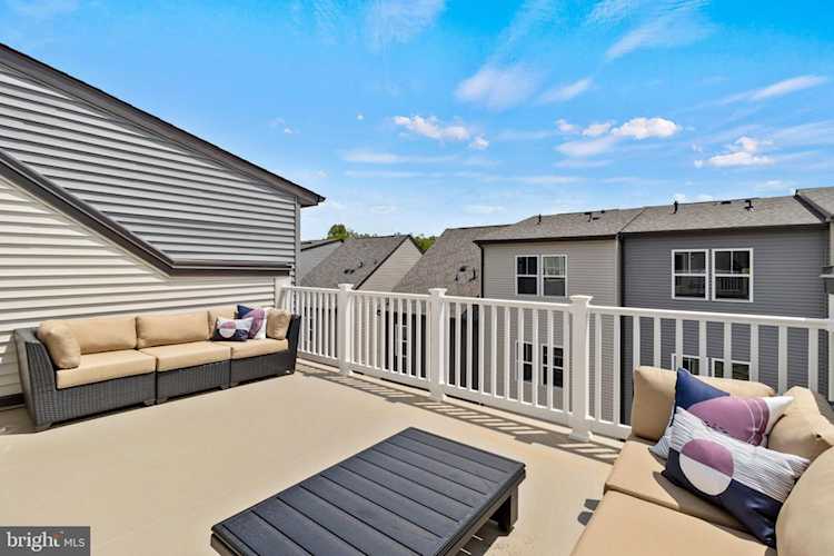 14194 Gypsum Loop Chantilly, VA 20151