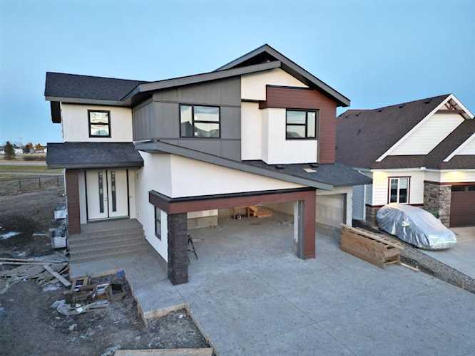 57 North Bridges Bay Langdon, AB T0J 1X2
