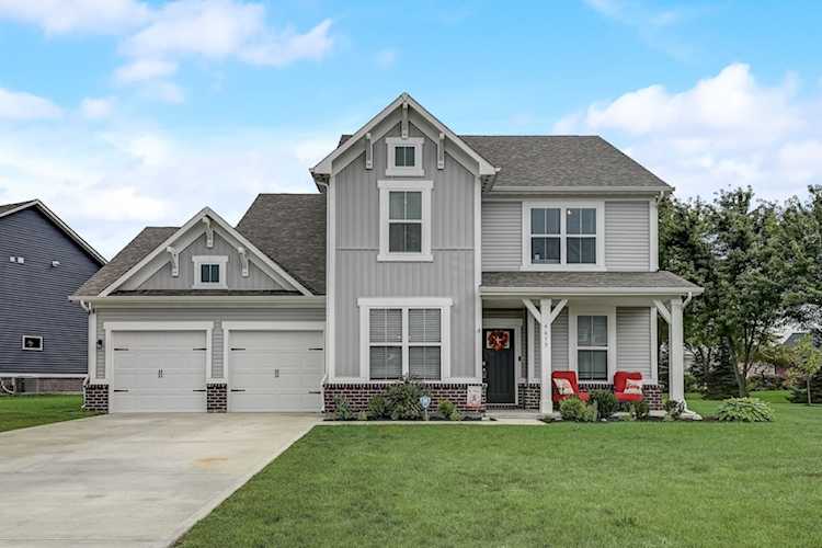 4679 W Meadow Lake Dr New Palestine, IN 46163