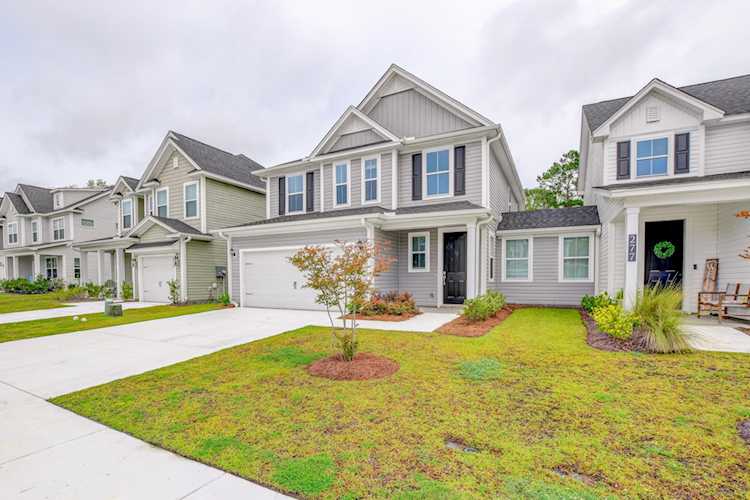 Home For Sale in Hampton Woods Summerville Dorchester. 275 Mcclellan Way.| Matt O’Neill Real Estate Photo 1