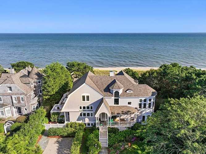 27 Ocean Bluff Drive Mashpee, MA 02649