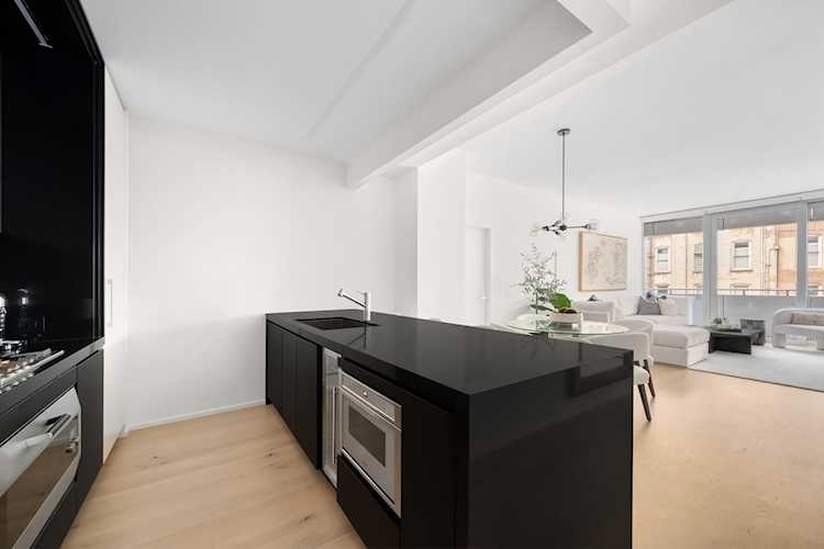 121 E 22nd St #N908 New York, NY 10010