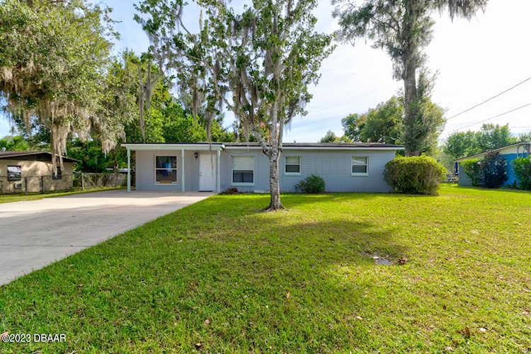 113 Kendra Avenue DeLand, FL 32724