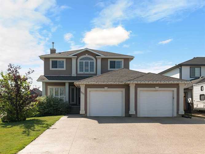 101 Lavalee Bay Fort McMurray, AB T9K 2