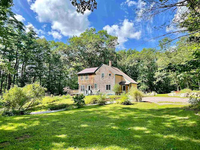 12 Starrett Rd Bennington 03442 NH home for sale 400,000 4967796