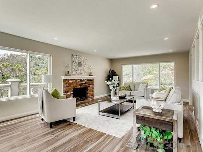 5122 Edgeworth San Diego, CA 92109
