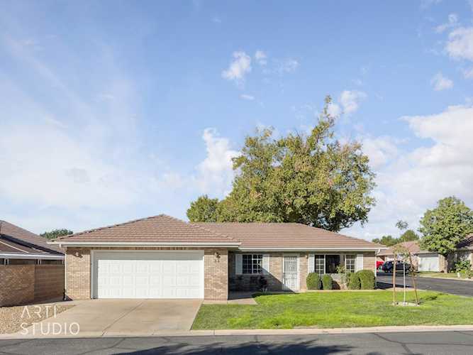 1090 E 700 S #33 St George, UT 84790