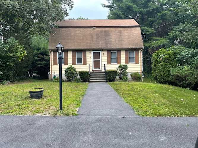 9 S Munroe Rd Billerica, MA 01862