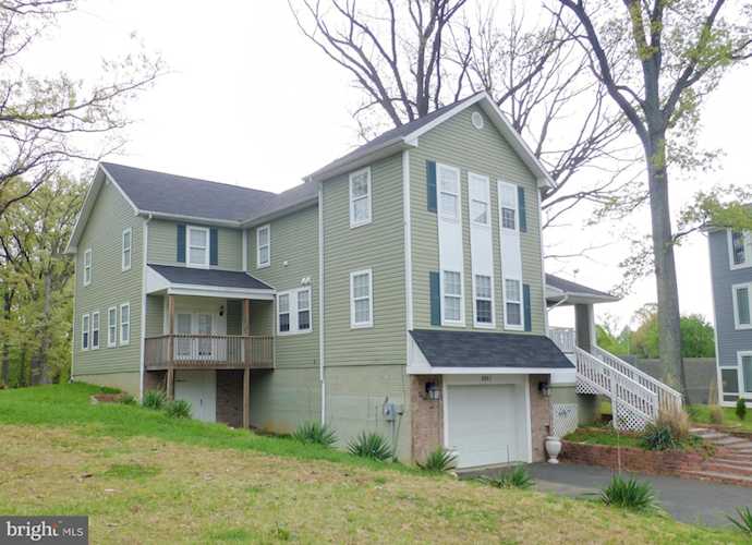 2621 Stenhouse Place Dunn Loring, VA 22027