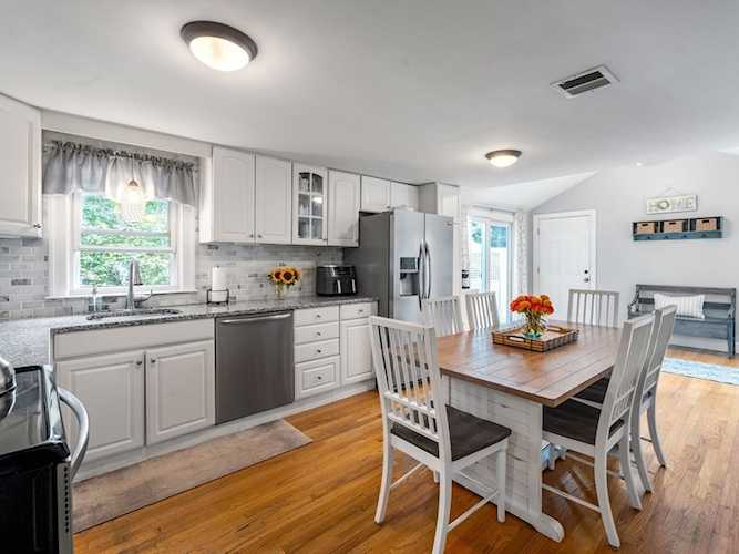 20 Woodlawn Dr Millis, MA 02054