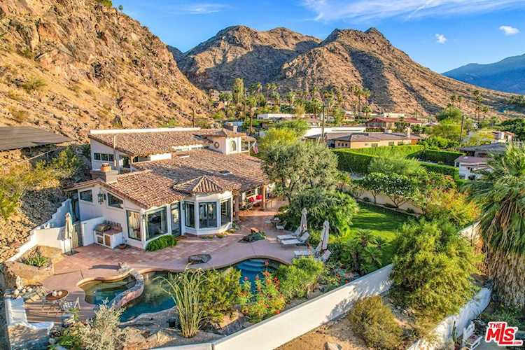 2300 S Bisnaga Ave Palm Springs, CA 92264