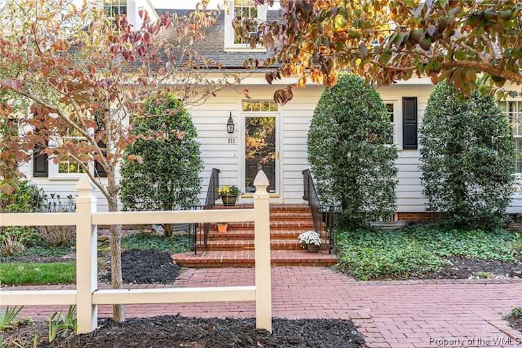 211 Dogleg Dr Williamsburg, VA 23188