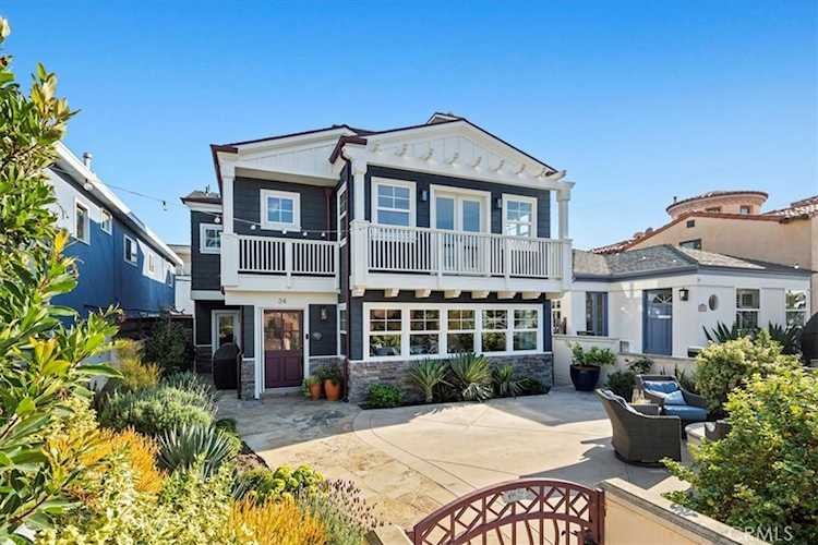 34 17th St Hermosa Beach, CA 90254