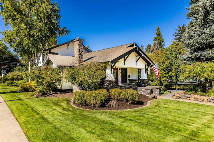 605 NW Congress St Bend, OR 97703