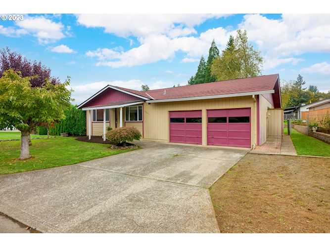 13405 Eastborne DR Oregon City, OR 97045