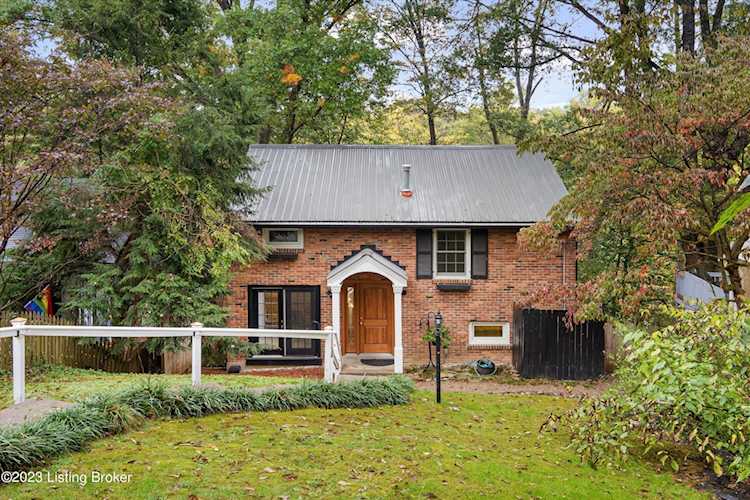 2426 Cross Hill Rd Louisville, KY 40206