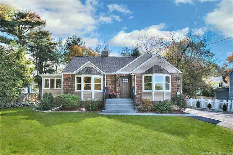 24 Mills St Westport, CT 06880